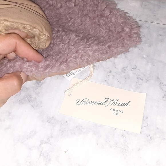 🆕️ Universal Thread | Multicolor Teddy Scarf - Picture 2 of 3